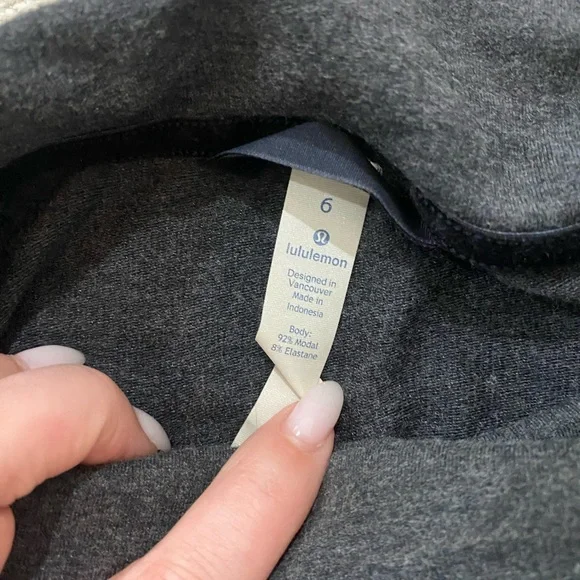 lululemon athletica Charcoal Turtleneck Sweater - Picture 2 of 4